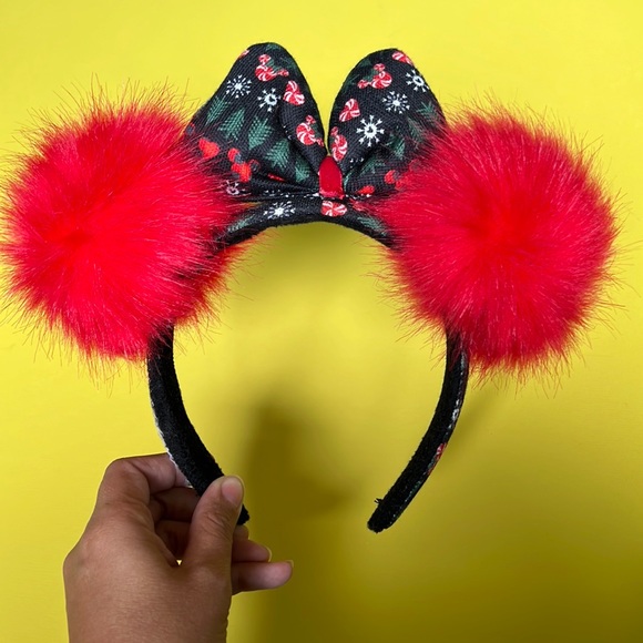 Disney Red Pom Pom Minnie Ears - Picture 1 of 3